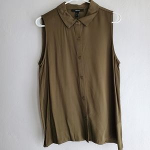 NWT FOREVER 21 Olive sleeveless button down shirt